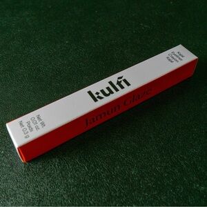 ✨ Pick 3 items for $20 ✨ Kulfi Kajal eyeliner crayon in Jamun Glaze